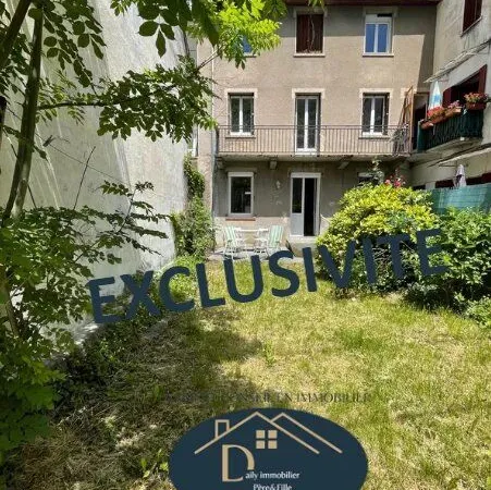MAISON PLEIN COEUR DE VILLE - 340m² avec jardin