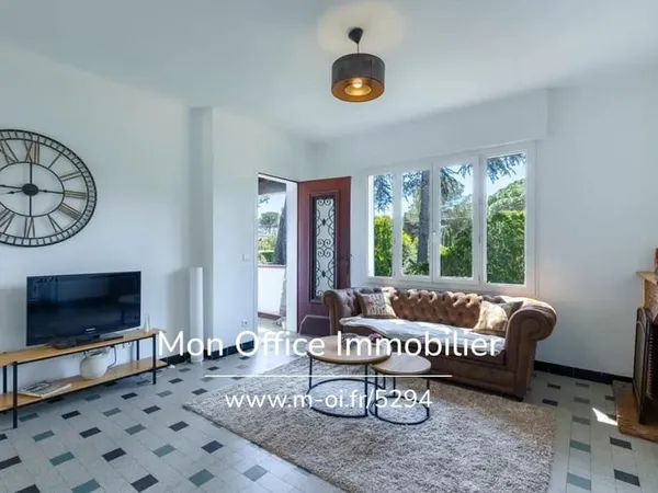 Référence : 5294-SIC - Belle maison Saint Raphael