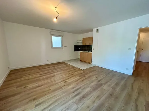 TOURS Nord T2 48.48 m² + garage (D011)