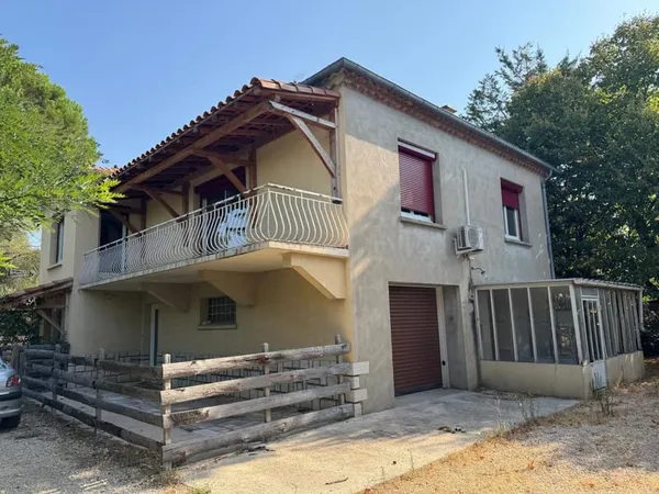 À vendre - Propriété avec 3 logements indépendants - Secteur proche Alès (Gard)