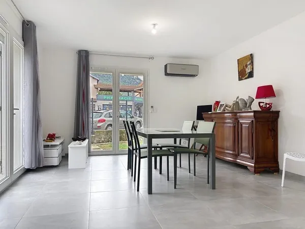 Rare: maison neuve, pratique et économe au coeur des Pyrénées