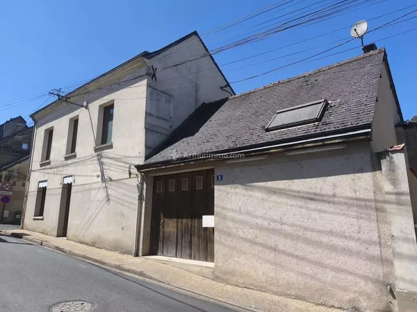 Maison à rénover à La Chartre sur le Loir