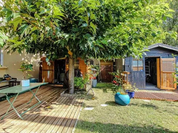 EXCLUSIVITE - ANGLET - CINQ CANTONS - BEL APPARTEMENT - VERANDA- JARDIN