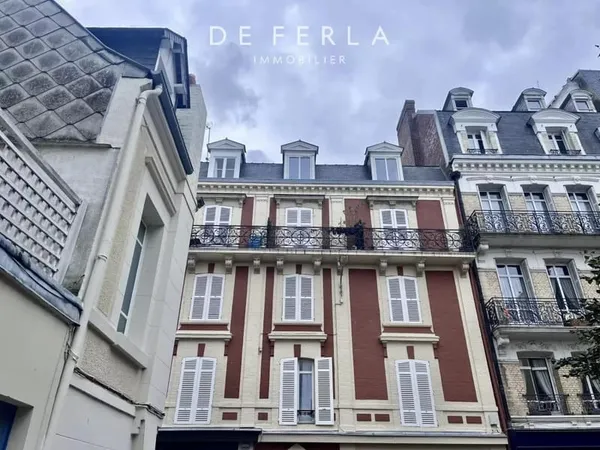 2 PIECES AU COEUR DE TROUVILLE-SUR-MER