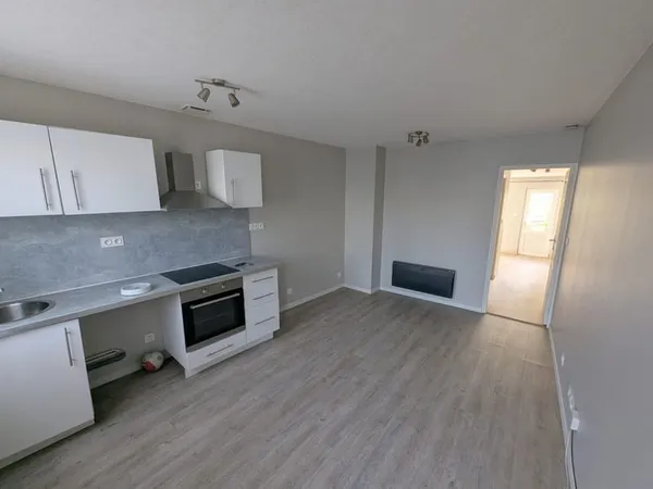 Appartement 2 pièces indépendant avec cave et parking