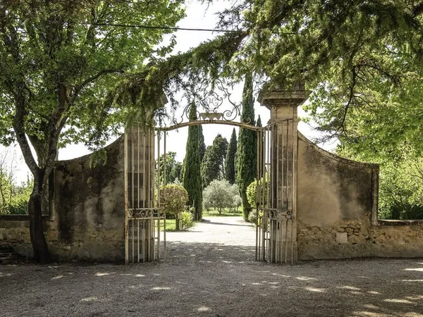 Maison de Maître, début 19ème, avec un parc de plus de 2,5 h