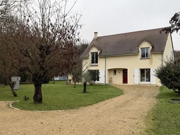 Maison avec 4 chambres et garage - Nargis