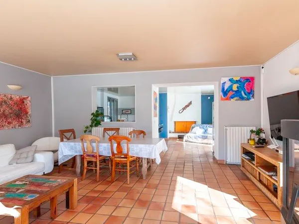 Villa de 7 pièces principales