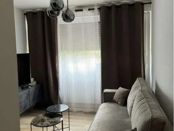 Beau studio meublé 30m² 7km douane de Thônex