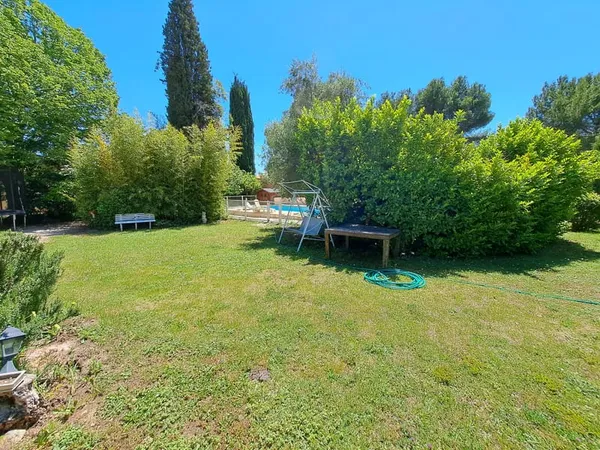 Terrain 1500 m² 