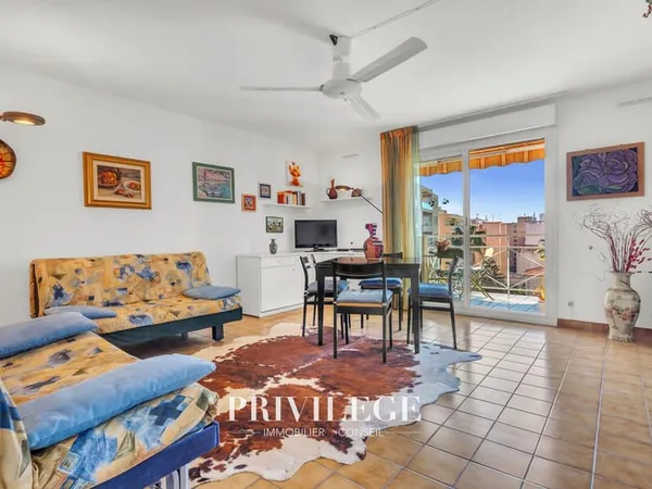 En Exclusivité - Appartement avec terrasse et double garage 