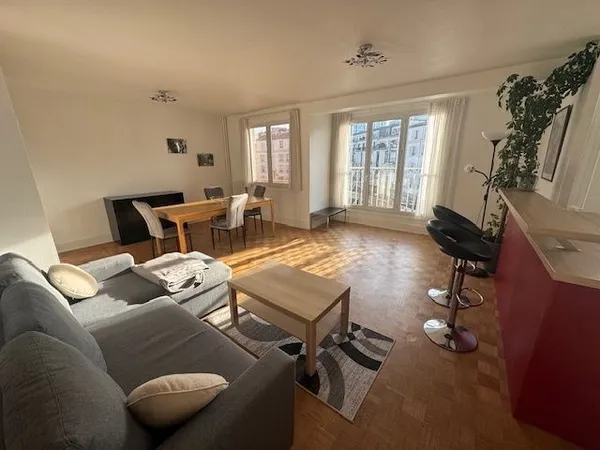 Appartement 3 p à PARIS 15ème 