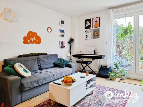 Appartement 2 pièces avec exterieur et parking 