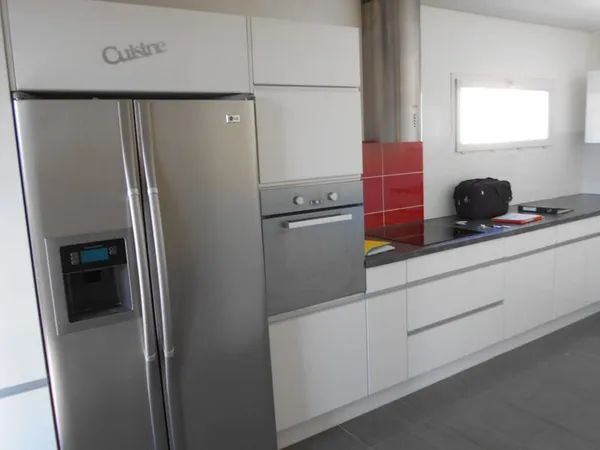 T3 AVEC GARAGE ET CAVE