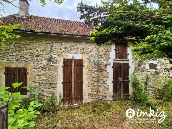 Maison 1 pièce avec dépendance 