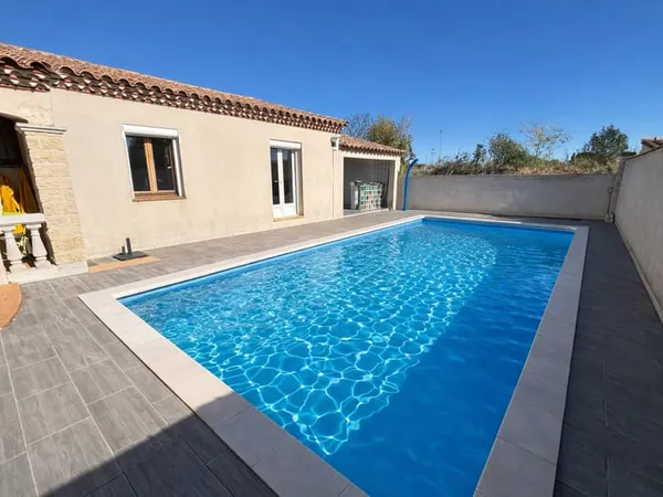 A vendre sur Vauvert ( 30 ) Maison de plain-pied 145 m2 avec 