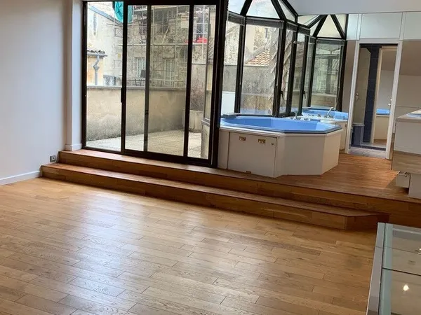 Appartement 2 pièces 75 m²
