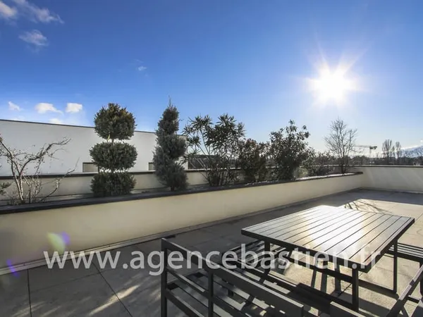 VENTE - EXCLUSIVITE - APPARTEMENT DUPLEX 5 PIECES DE 131m2- 