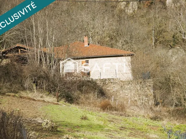 Je vous propose en Exclusivité, cette ferme en pierre du 19e siècle entièrement rénovée, 