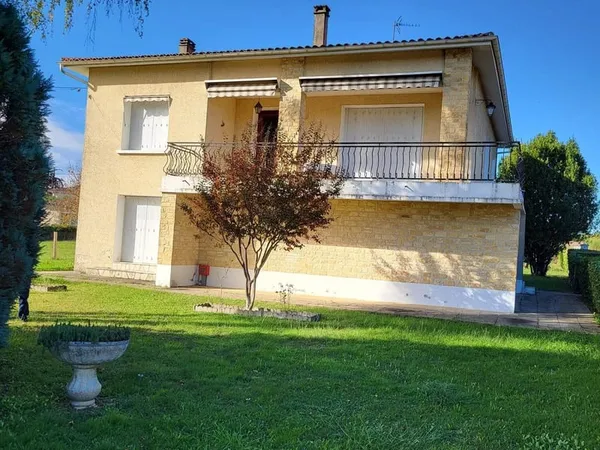 MAISON AGRÉABLE ET FONCTIONNELLE 