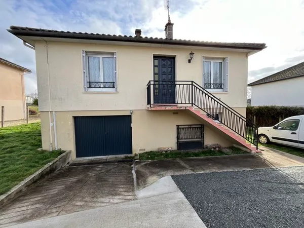 Maison de bourg de 3 pièces principales