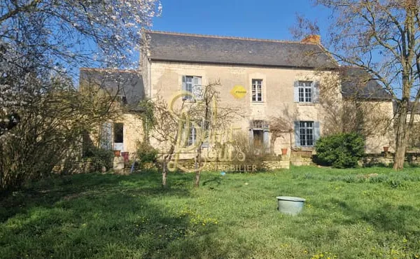 ANCIEN PRESBYTERE DU XVIIIème 5 CHAMBRES POSS 6 