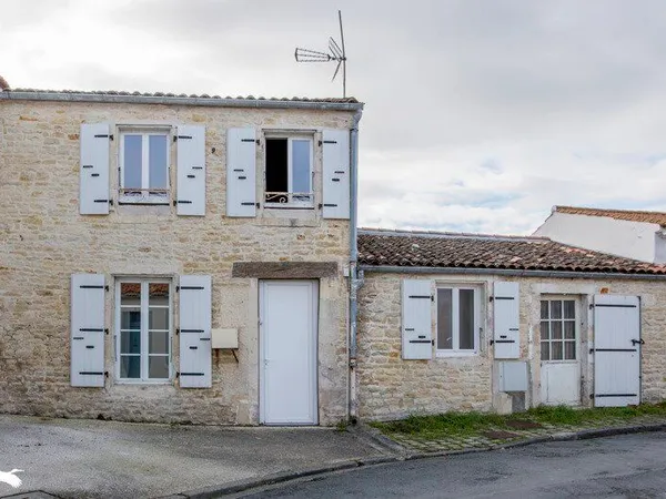 Maison de bourg de 7 pièces principales
