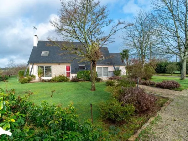 Contemporaine de 7 pièces principales