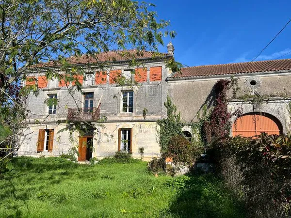 Charentaise de 5 pièces principales