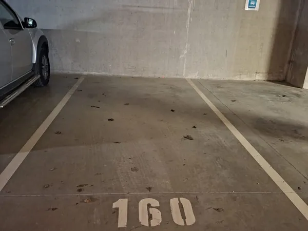 Place de parking en sous-sol