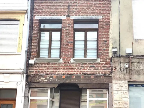 Local et appartement centre ville