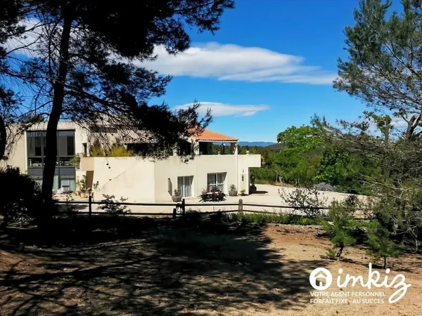 Maison d'architecte 13 pces ,2 log.ou unifamiliale