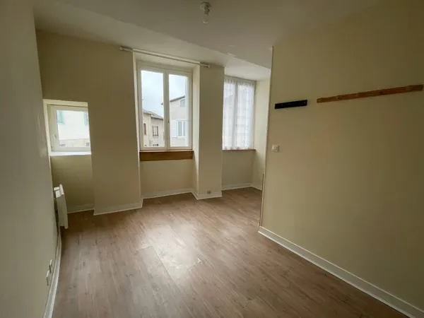 Studio à louer Saint-Léonard-de-Noblat