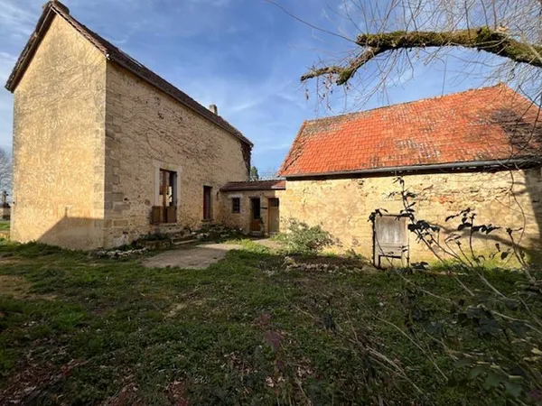 Maison en pierre de 8 pièces principales
