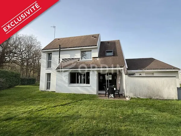 Maison Neuvy Sur Loire 4 pièce(s) 112 m² terrain 640 m²