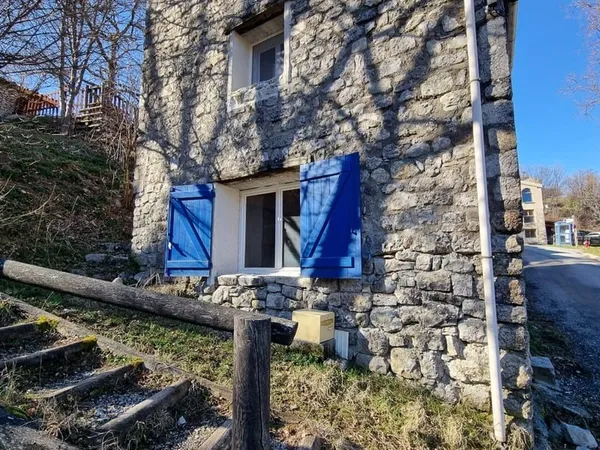 Maison en pierre