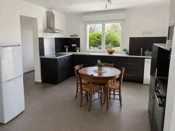 Maison de 9 pièces de 194 m² située à Albi