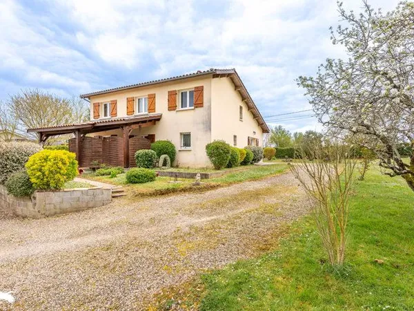 Villa de 5 pièces principales