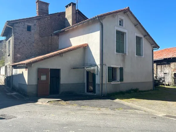 Maison de bourg de 4 pièces principales
