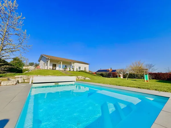 Villa Chazay centre 167 m2+sous sol complet