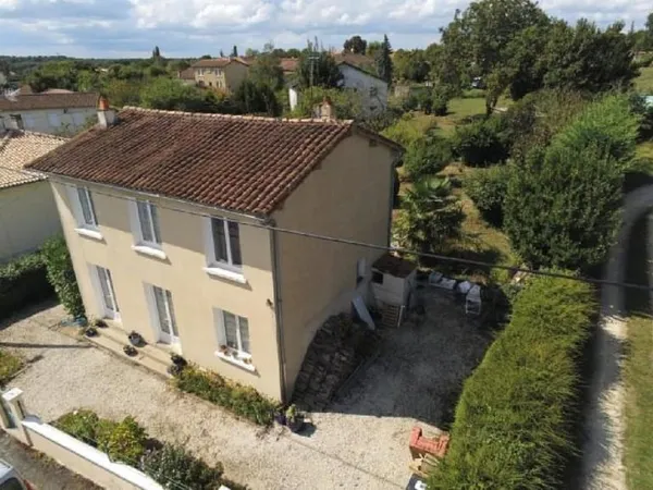 Maison Vente Charroux 4p 96m² 99950€