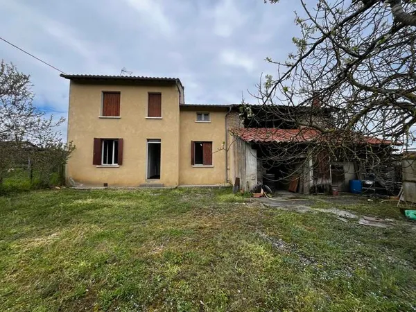 Maison de ville de 4 pièces principales