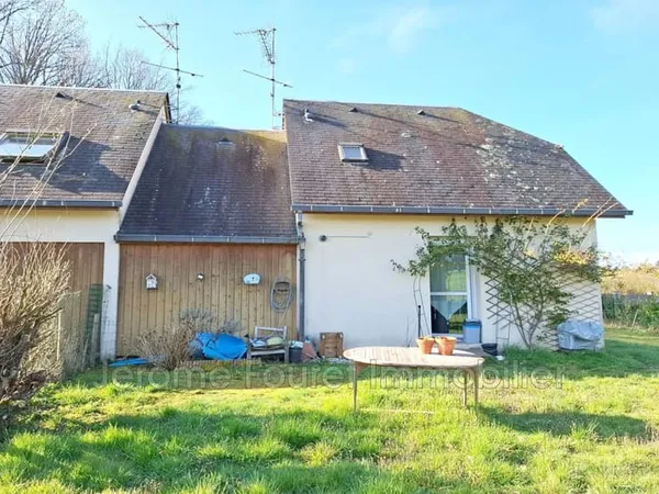 Maison à deux pas du centre-ville et des commodités