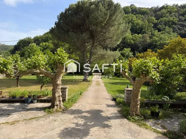 Maison de 1939 entièrement refaite sur une parcelle de 3700m2