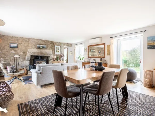 Maison en pierre de 7 pièces principales