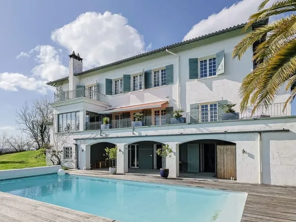 Maison et villa de prestige Vente Jurançon 10p 386m² 1890000€