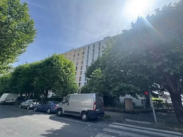 3 pièces + cave Mairie de Thiais