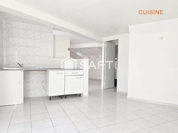 Appartement F2 de 47m2 avec terrasse - Emplacement stratégique