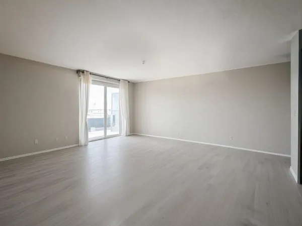 À Vendre - Appartement avec 2 Balcons et Parking Sous-sol