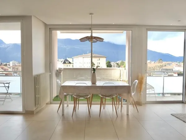 COUP DE COEUR ASSUREE AIX LES BAINS APPARTEMENT DE TYPE 5 DE 95